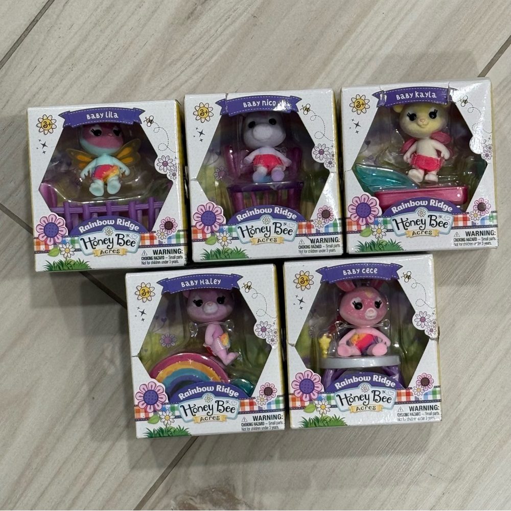 Honey Bee Acres Set of 5 Dollhouse Figurines Haley Lila Nico CeCe Kayla New